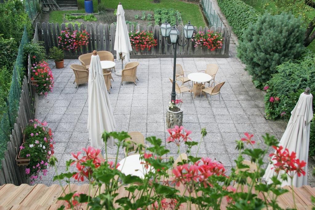Albergo Garn\u00EC Cavento Pinzolo Exterior foto