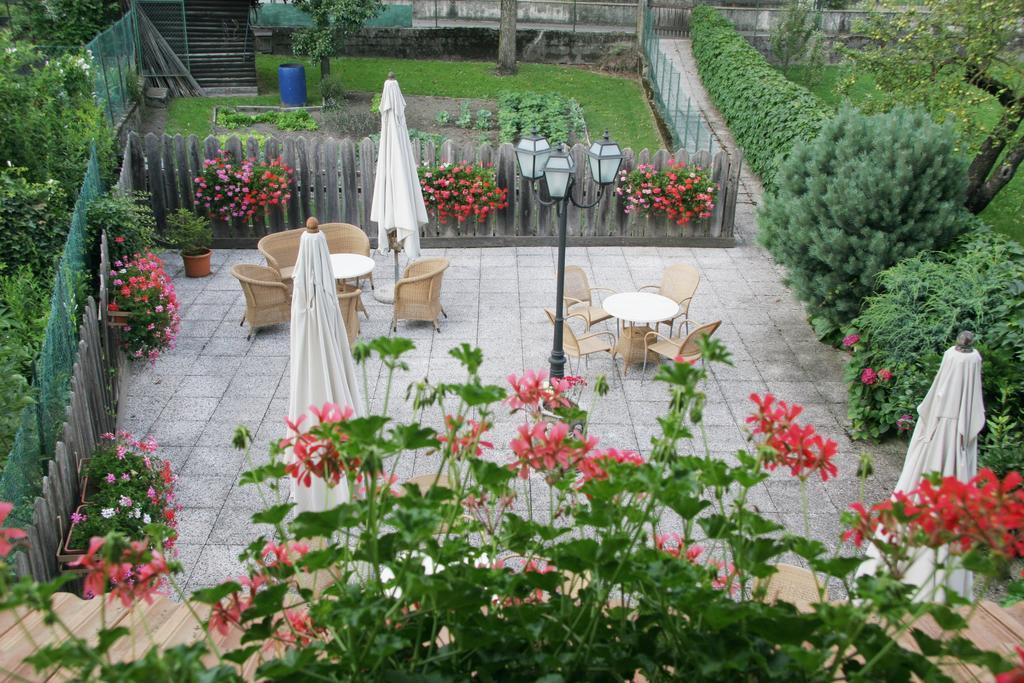 Albergo Garn\u00EC Cavento Pinzolo Exterior foto