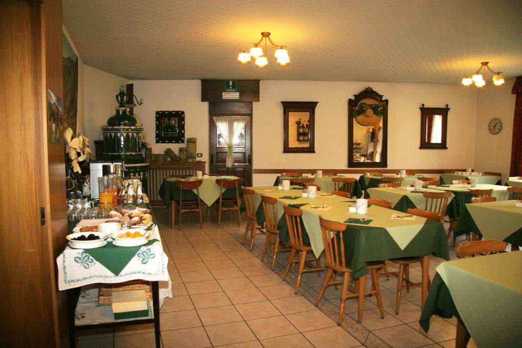 Albergo Garn\u00EC Cavento Pinzolo Exterior foto