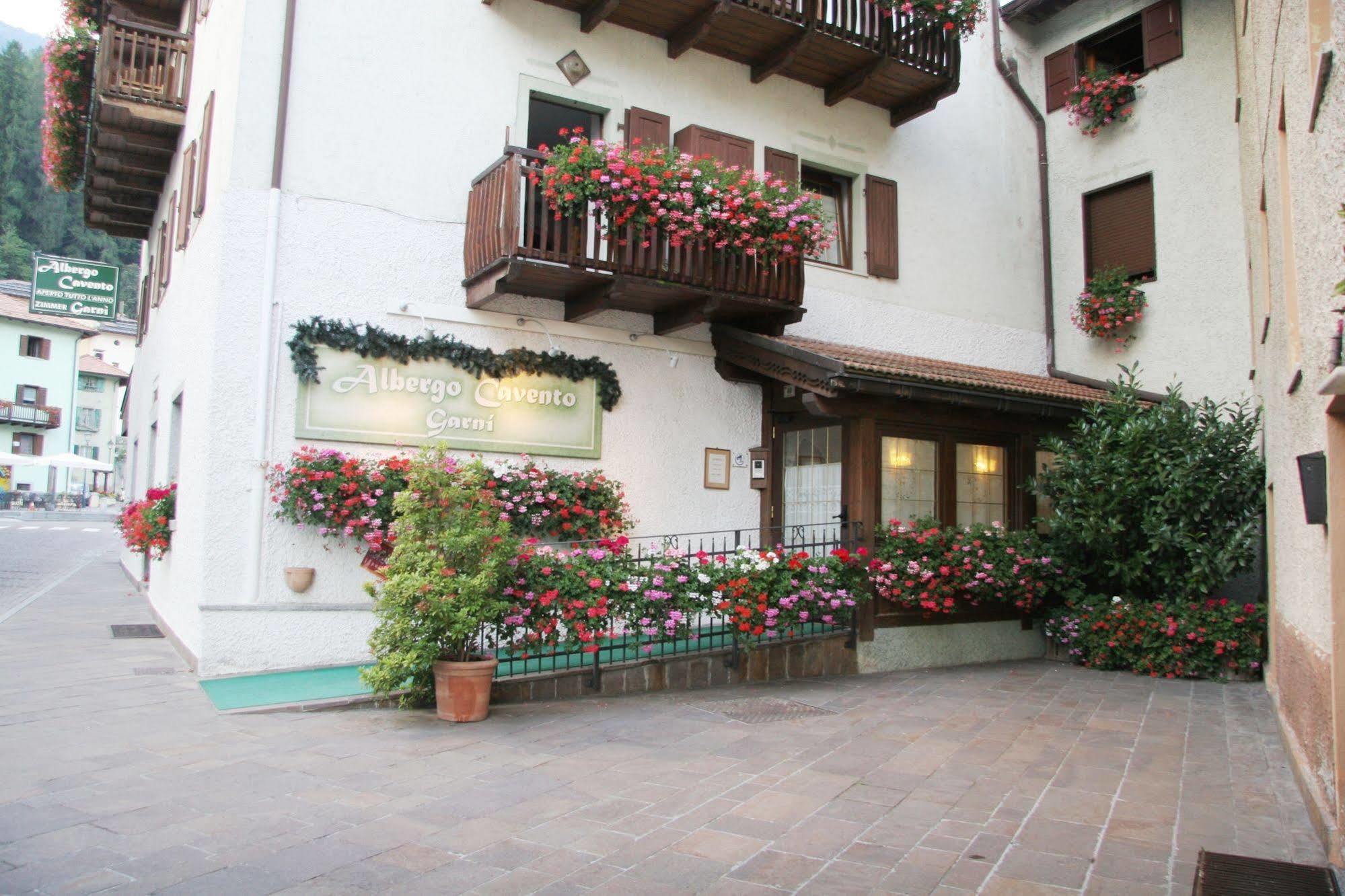 Albergo Garn\u00EC Cavento Pinzolo Exterior foto